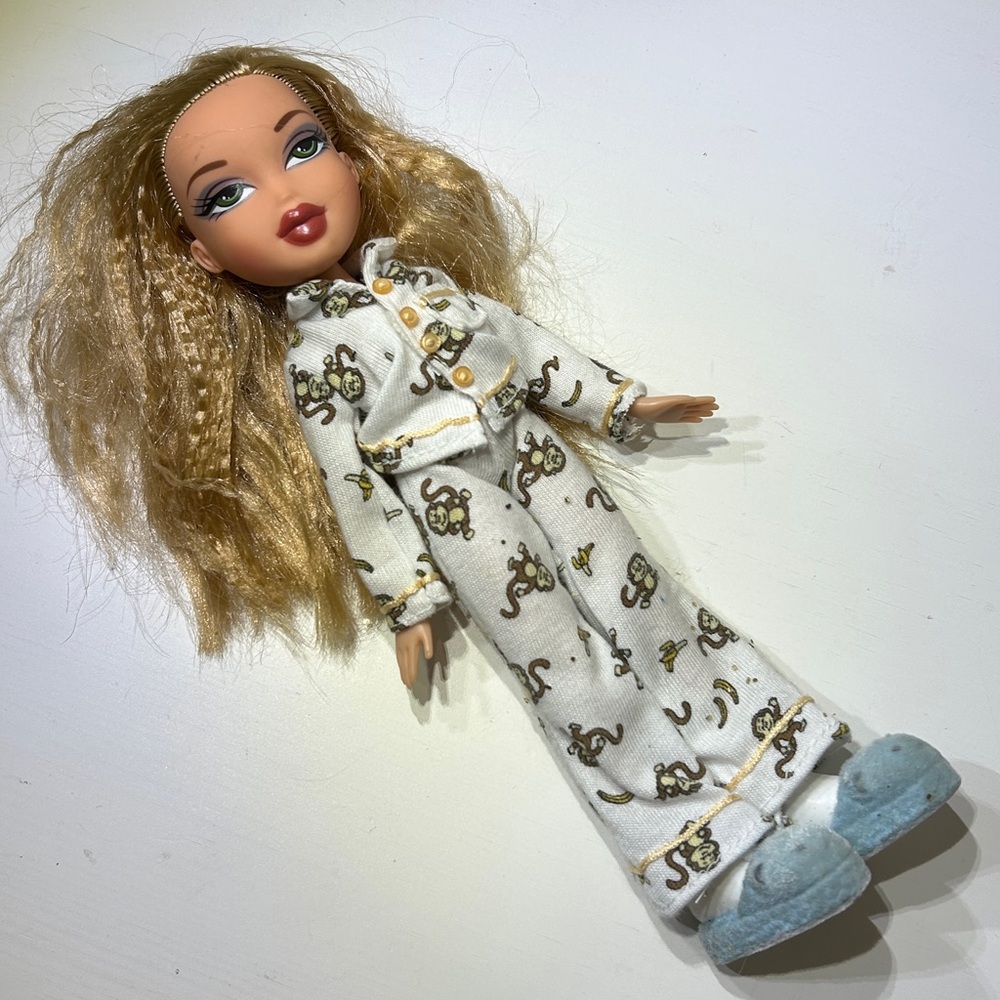 Vintage 2001 First Edition Bratz Slumber Party Meygan fashion doll - Picture 8 of 9